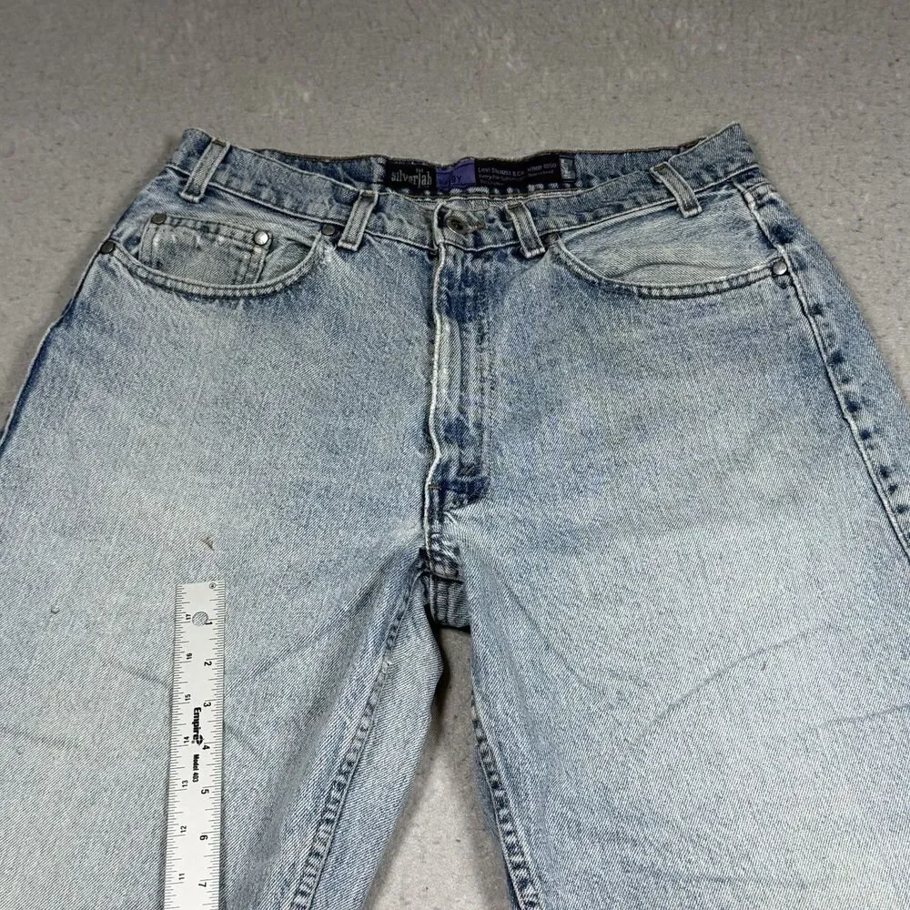 VTG 90s Levis SilverTab Jeans Mens Size 33 Baggy Fit Light Wash Denim Y2k